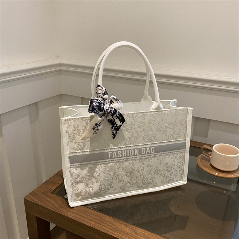 Luxury Tote Bags With Zipper - Borsa Tote Elegante di Lusso per