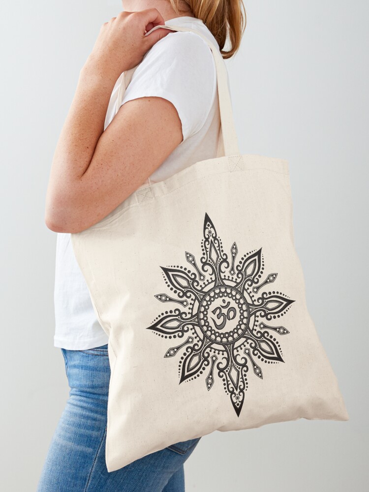 Luxury Yoga Bags - Borsa tote Intricate Yoga Om Star,