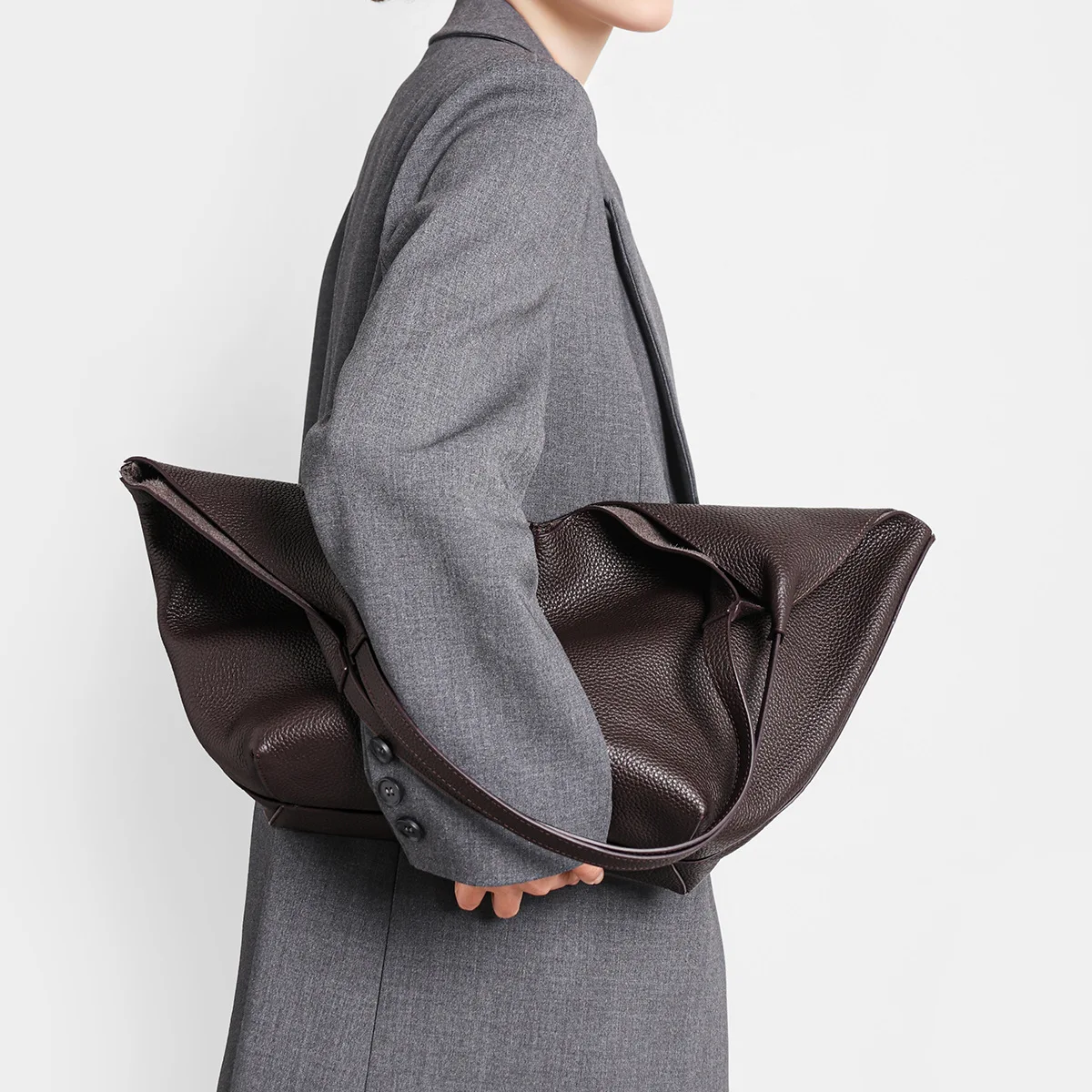 Luxury Bags To Buy - Nuova Borsa Sottospalla da Donna 2026