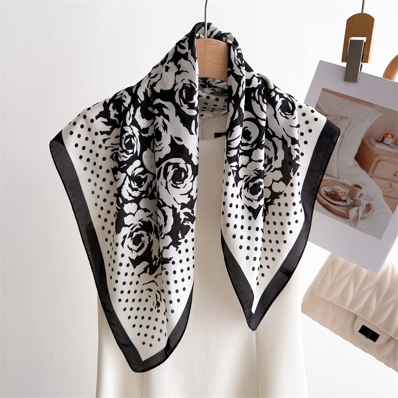 Nuove sciarpe stampate di luss - Luxury Bags China Wholesale recensione e prezzo