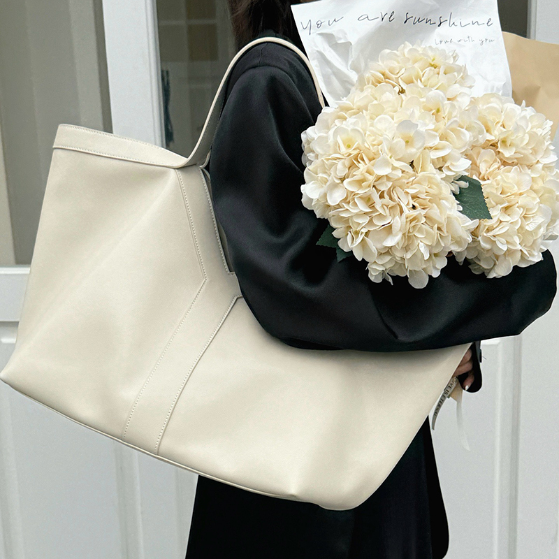 Borse Donna in Vera Pelle di L - Luxury Bags Shopping recensione e prezzo