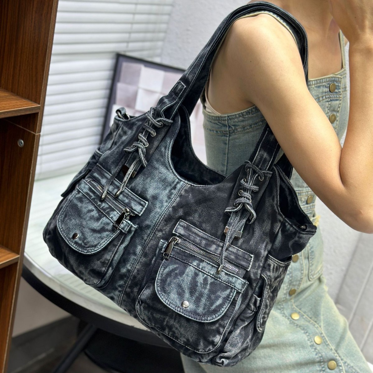 Borsa in denim da donna Y2K Bo - Accordion Wallet Zip recensione e prezzo