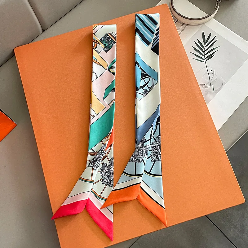 Sciarpa con tracolla stampata  - Luxury Bags Shopping recensione e prezzo