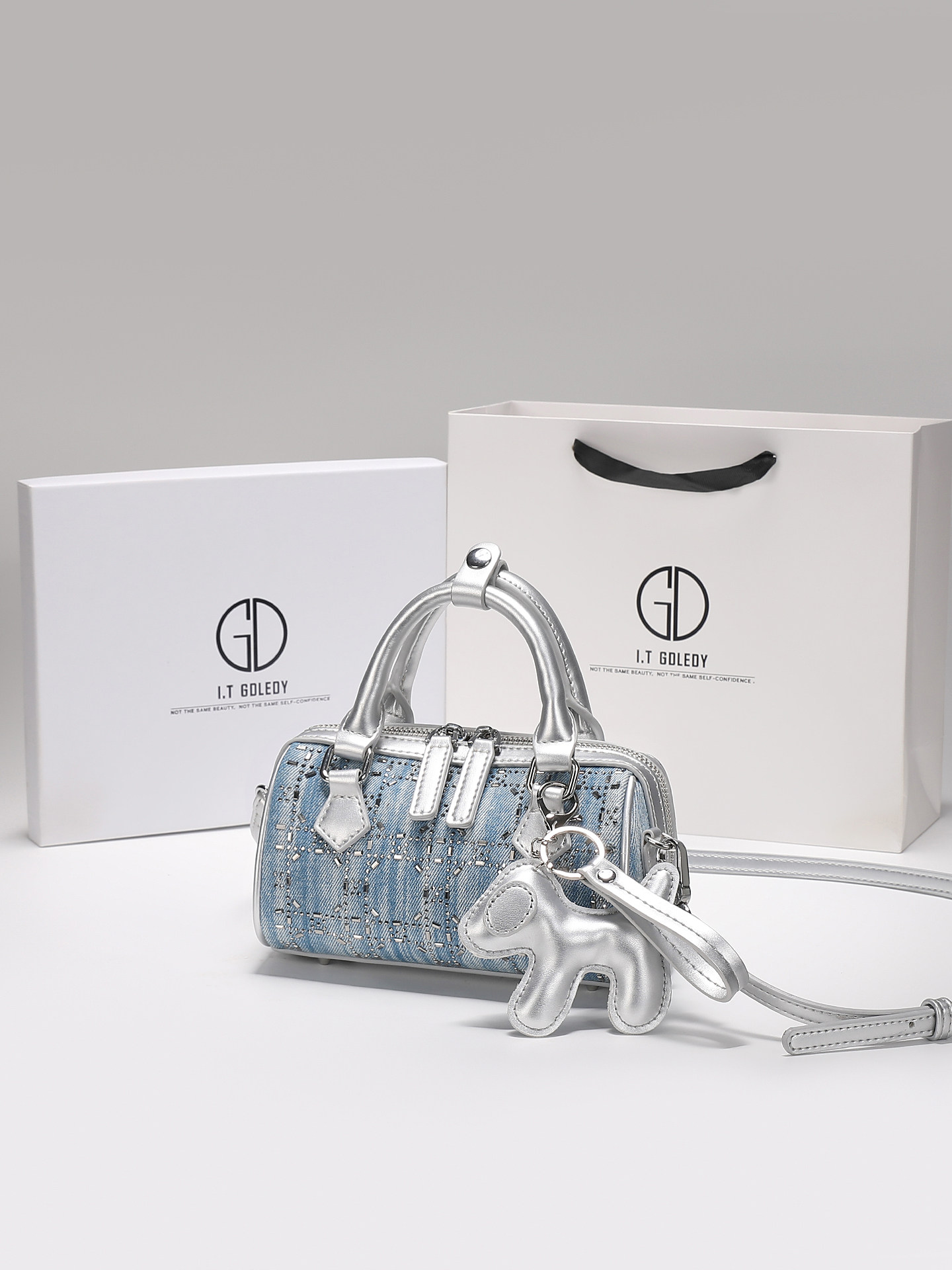 Borsa Boston di Lusso e Vintag - Luxury Bags Denim recensione e prezzo