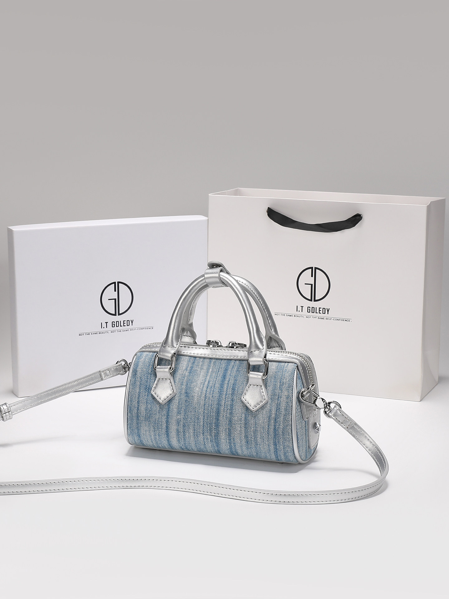 Borsa Boston di Lusso e Vintag - Luxury Bags Denim recensione e prezzo